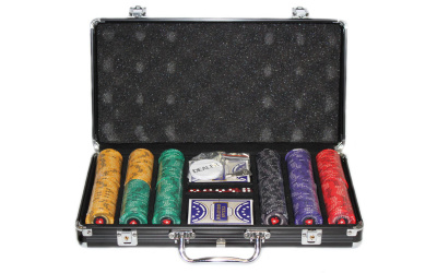 Набор для покера EPT 300 фишек, керамика Номиналы 5, 25, 100, 500 и 1000
Сумма номиналов = 82250